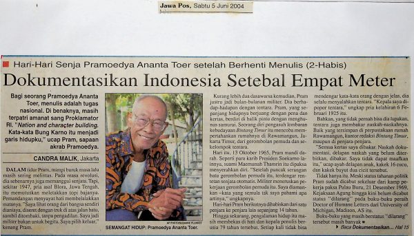 Hari-hari Senja Pramoedya Ananta Toer setelah Berhenti Menulis (2): Dokumentasikan Indonesia Setebal Empat Meter